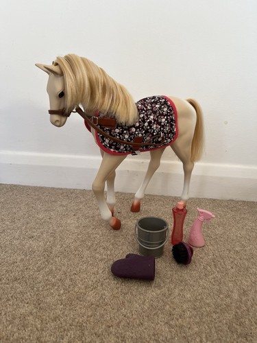 Our generation palomino foal - our,